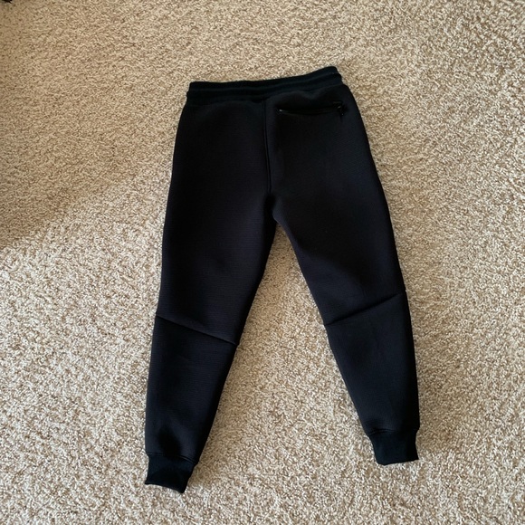 🆕 Guess Los Angeles scuba knit grid joggers - Picture 5 of 8